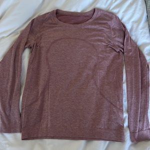 Lululemon swiftly relaxed long sleeve. Size 10.